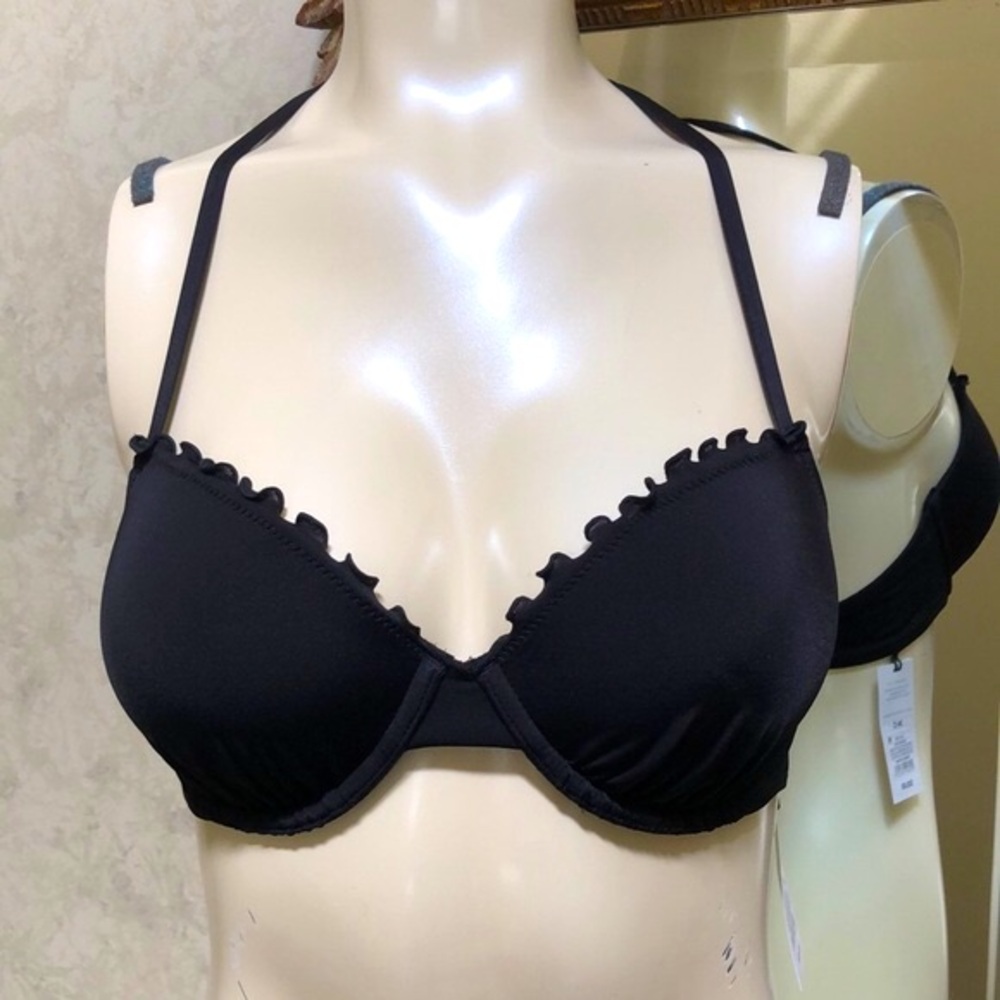 New Shade & Shore women’s underwire bikini top.  Size 34C.  Black. Ruffle edge.